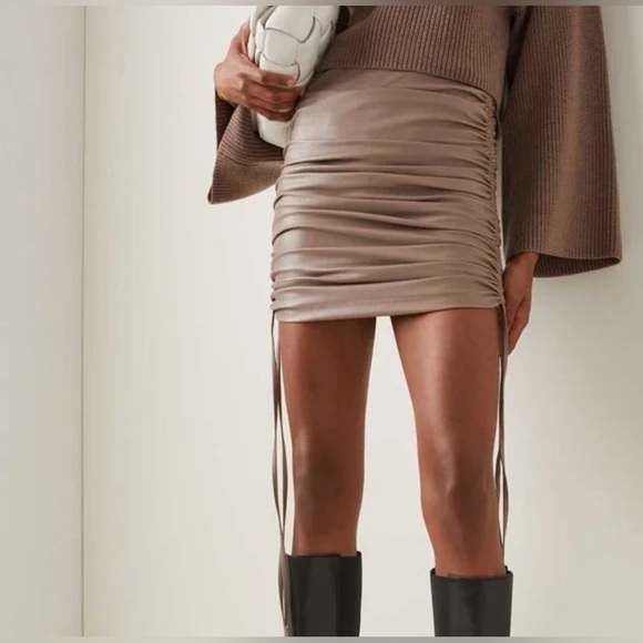 Lapointe Womens Taupe Faux Leather Ruched Mini Skirt Adjustable Side Drawstring - Picture 4 of 6